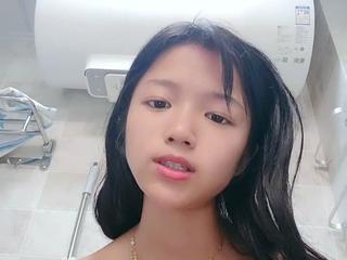 Mature asians up close toy and fingering masturbation action