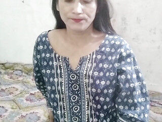 Little step sister ko bathroom me patak ke jabar dasti pela