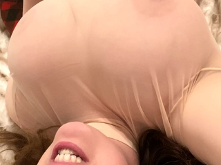 Big boob brunette masturbates on webcam
