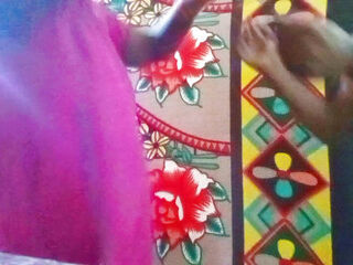 Boss having sex with Indian Tamil desi maid chubby women