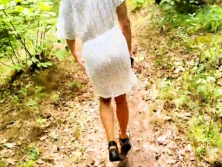 Fucking milf lagged behind and got porked right on the