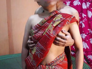 Indian Husband Play With The Big Boobs of Horny Housewife , Desi Bhabhi Hairy Pussy Fucking Viral Video ,Newly Married Wife Enj