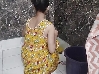 Desi bhabhi douche mms loved