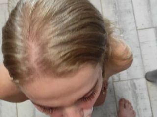 'Cumshot on the face S-Wife Katy'