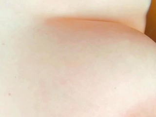 Big boob brunette masturbates on webcam
