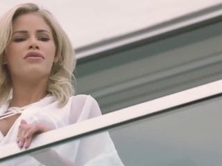 Step-mom Jessa Rhodes has heavy and super hot assfucking with driver, tinder