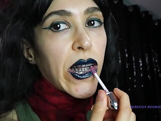 Gothic Dark Blue lip liner and shiny Lips