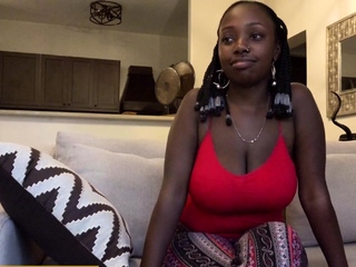 Thick ebony naturals juggling at audition