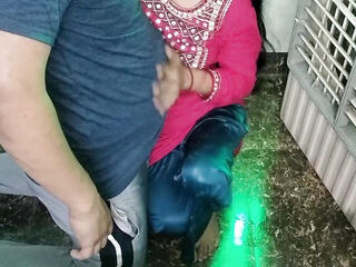Coolar chalane gyi Bhabhi ke piche se land daal diya