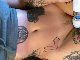 Amateur close up handjob with cumshot