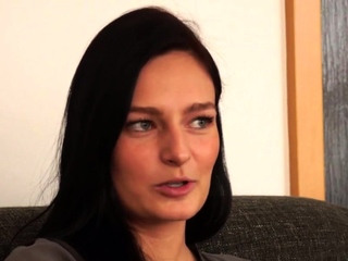 Czech Model Leanne Lace conversation