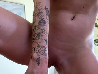 BadMommyPOV - Annie King - Bad Step Mom Shows Off Her Big