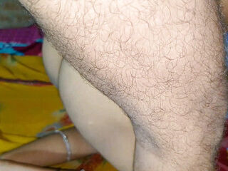 First time Indian bhabhi ki bahan ko choda