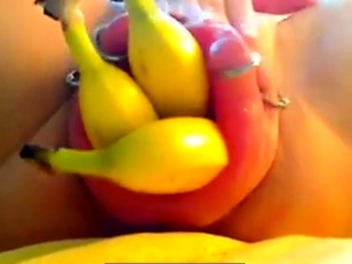 Extreme Pussy Pumping Banana Fist on Webcam