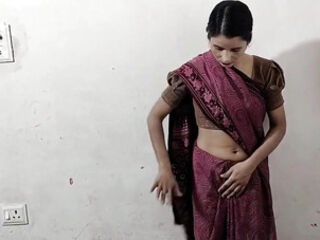 Pregnant chachi ko jabar dasti pakad ke pela