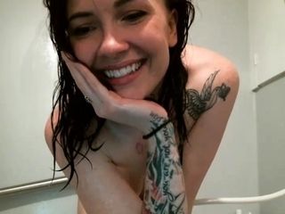 Rosy labia and arse wild solo fucktoy joy