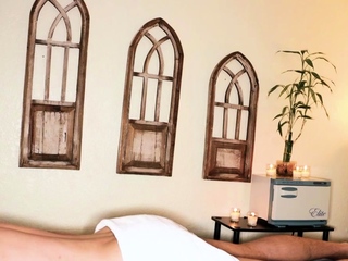Samantha Redhead Masseuse Delivers a Powerful Finish